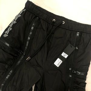 Black cargo zipper pants :)
